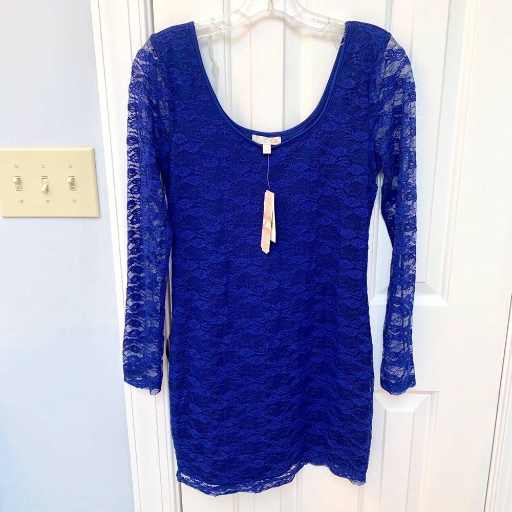 NWT GB blue lace long sleeve body con dress